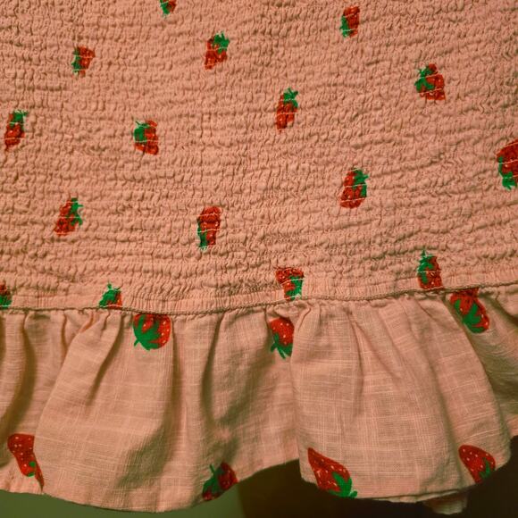 Cotton-on pink strawberry smocked mini skirt size xxs - Picture 3 of 5